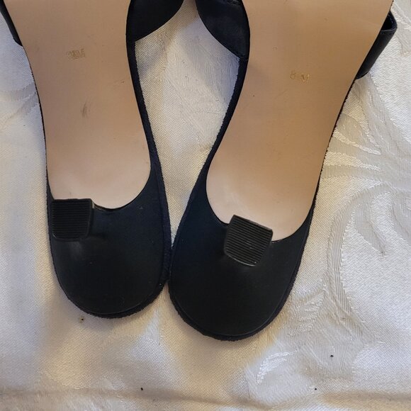 Ann Marino Navy Kitten Heel Sandals - 8.5 NWOT! - Picture 6 of 6
